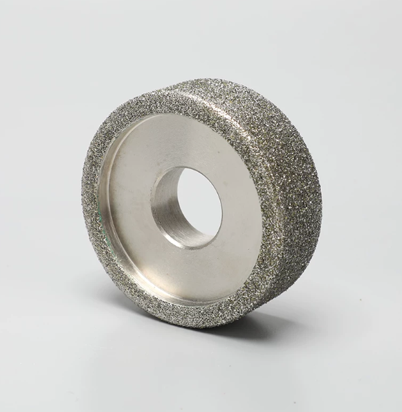 Electroplated diamond grinding wheel